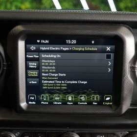 Foto inzerátu Jeep Wrangler UNLIMITED*SAHARA*4Xe*HYBRID*CZ