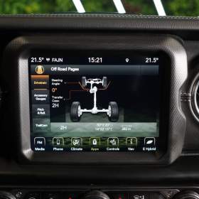 Foto inzerátu Jeep Wrangler UNLIMITED*SAHARA*4Xe*HYBRID*CZ