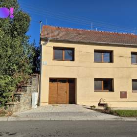 Foto inzerátu Pronájem rodinného domu 5+kk s garáží a zahradou, Obědkovice