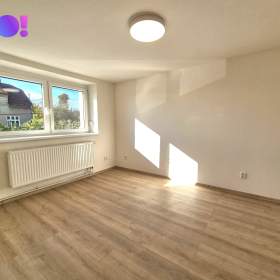 Foto inzerátu Pronájem rodinného domu 5+kk s garáží a zahradou, Obědkovice