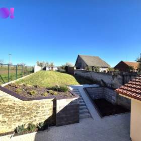 Foto inzerátu Pronájem rodinného domu 5+kk s garáží a zahradou, Obědkovice