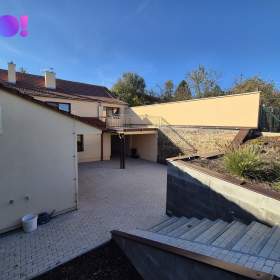 Foto inzerátu Pronájem rodinného domu 5+kk s garáží a zahradou, Obědkovice