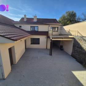 Foto inzerátu Pronájem rodinného domu 5+kk s garáží a zahradou, Obědkovice