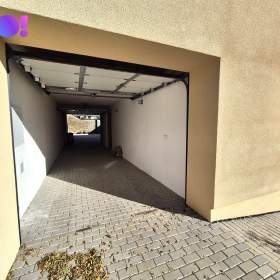 Foto inzerátu Pronájem rodinného domu 5+kk s garáží a zahradou, Obědkovice