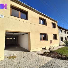 Foto inzerátu Pronájem rodinného domu 5+kk s garáží a zahradou, Obědkovice