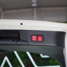 Foto inzerátu Mercedes-Benz 220*4M*PANO*NEZ.TOP*360*LED*