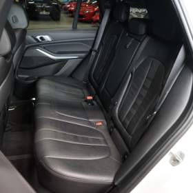 Foto inzerátu BMW X5 40i*xDRIVE*LED*CAMERA*CARPLAY*