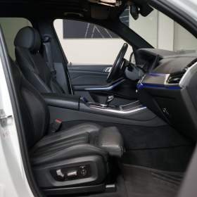 Foto inzerátu BMW X5 40i*xDRIVE*LED*CAMERA*CARPLAY*