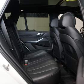 Foto inzerátu BMW X5 40i*xDRIVE*LED*CAMERA*CARPLAY*