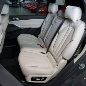 Foto inzerátu BMW X7 40d*xDRIVE*H/K*TAŽNÉ*HUD*INDIV