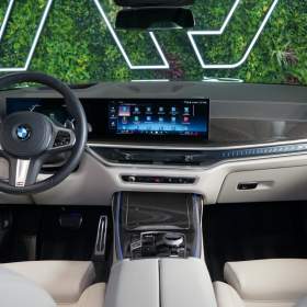 Foto inzerátu BMW X7 40d*xDRIVE*H/K*TAŽNÉ*HUD*INDIV
