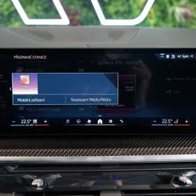 Foto inzerátu BMW X7 40d*xDRIVE*H/K*TAŽNÉ*HUD*INDIV