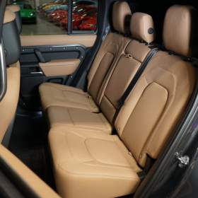 Foto inzerátu Land Rover Defender D300*110*HSE*X-DYNAMIC*