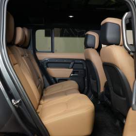 Foto inzerátu Land Rover Defender D300*110*HSE*X-DYNAMIC*