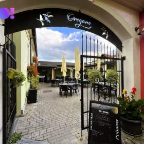 Foto inzerátu Prodej penzionu s restaurací a bytem, Třeboň