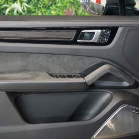 Foto inzerátu Porsche Cayenne TURBO GT*NEZ.TOP*BURMESTER*ZÁR