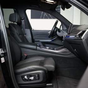 Foto inzerátu BMW X7 40i*xDRIVE*PANO*SERVICE*HUD*36