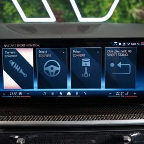 Foto inzerátu BMW X7 40i*xDRIVE*PANO*SERVICE*HUD*36