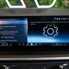 Foto inzerátu BMW X7 40i*xDRIVE*PANO*SERVICE*HUD*36