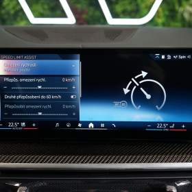 Foto inzerátu BMW X7 40i*xDRIVE*PANO*SERVICE*HUD*36