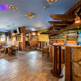 Foto inzerátu Prodej restaurace s bowlingem, Louny