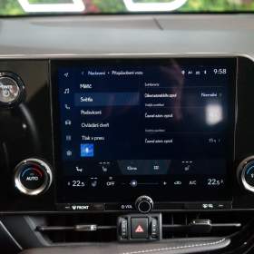 Foto inzerátu Lexus NX 350h COMFORT TOP*FWD*LED*ZÁRUKA*DRC