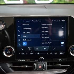 Foto inzerátu Lexus NX 350h COMFORT TOP*FWD*LED*ZÁRUKA*DRC