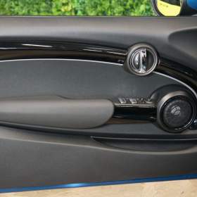 Foto inzerátu Mini Cooper JCW*CABRIO*170kW*CAMERA*CARPLA