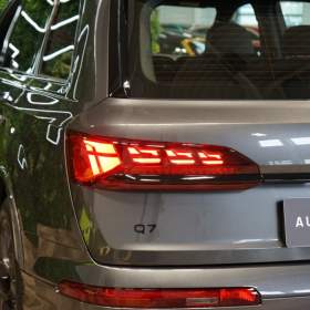 Foto inzerátu Audi Q7 50 TDI*QUATTRO*7MÍST*TAŽ*VZDUC