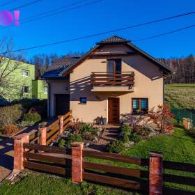 Fotka k inzerátu Rodinný dům 5+kk, Třinec Dolní Lištná s velkorysým pozemkem, garáží, altánem a bazénem / 19660730