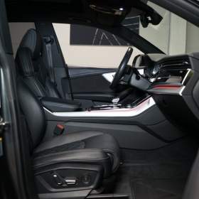 Foto inzerátu Audi Q8 50 TDI*MASÁŽ*NEZ.TOP*PANO*B&O