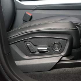 Foto inzerátu Audi Q8 50 TDI*MASÁŽ*NEZ.TOP*PANO*B&O