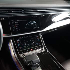 Foto inzerátu Audi Q8 50 TDI*MASÁŽ*NEZ.TOP*PANO*B&O