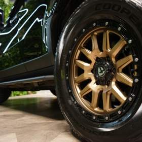 Foto inzerátu Toyota Land Cruiser EXECUTIVE*NEZ.TOP*360*HUD*JBL