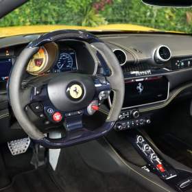 Foto inzerátu Ferrari Portofino TWO-TONE*BLUE CARBON*GIALLO MO