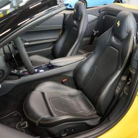 Foto inzerátu Ferrari Portofino TWO-TONE*BLUE CARBON*GIALLO MO