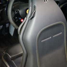 Foto inzerátu Ferrari Portofino TWO-TONE*BLUE CARBON*GIALLO MO