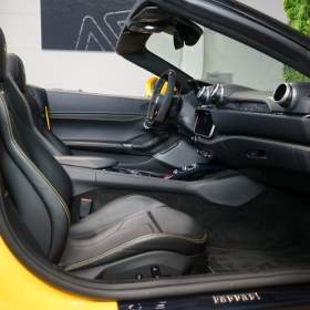 Foto inzerátu Ferrari Portofino TWO-TONE*BLUE CARBON*GIALLO MO
