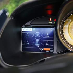 Foto inzerátu Ferrari Portofino TWO-TONE*BLUE CARBON*GIALLO MO