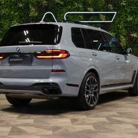 Foto inzerátu BMW X7 40i*xDRIVE*MASÁŽ*NEZ.TOP*PANO*