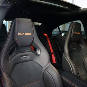 Foto inzerátu Mercedes-Benz CLA 45 S*AMG*STREET EDITION*360*PA