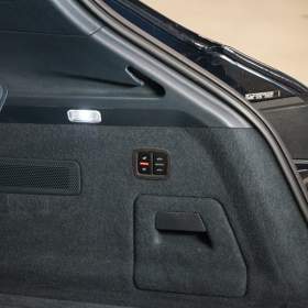 Foto inzerátu Porsche Cayenne E-HYBRID*360*PANO*TAŽ*PASM*CHR