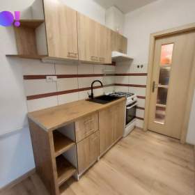Pronájem bytu 2+kk 36m², náměstí ČSA - Český Těšín / 19865388