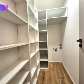Foto inzerátu Pronájem exklusivního bytu 2+kk po kompletní rekonstrukci, Prostějov