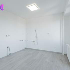 Foto inzerátu Prodej bytu 2+kk po rekonstrukci, výhled na Beskydy | 44 m² | Vardasova, Havířov