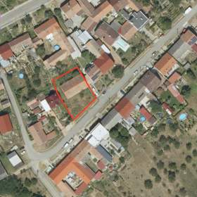 Foto inzerátu Prodej stavebního pozemku 743 m², Vedrovice, okres Znojmo
