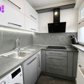 Foto inzerátu Pronájem moderního bytu 1+1, 37m² s balkonem, parkováním a výhledem – ul. Jurečkova, Ostrava