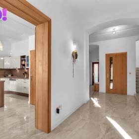 Foto inzerátu Prodej rodinného domu 239 m², pozemek 667 m², Slatina nad Úpou