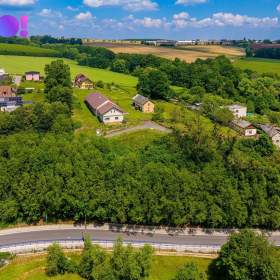 Foto inzerátu Prodej jedinečné vesnické usedlosti v obci Plesná – ul. Akátová, okres Ostrava