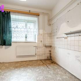 Foto inzerátu Prodej jedinečné vesnické usedlosti v obci Plesná – ul. Akátová, okres Ostrava